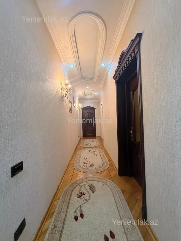 Satılır 3 otaqlı yeni tikili 118 m²