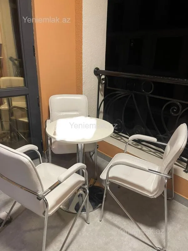 Satılır 3 otaqlı yeni tikili 130 m²