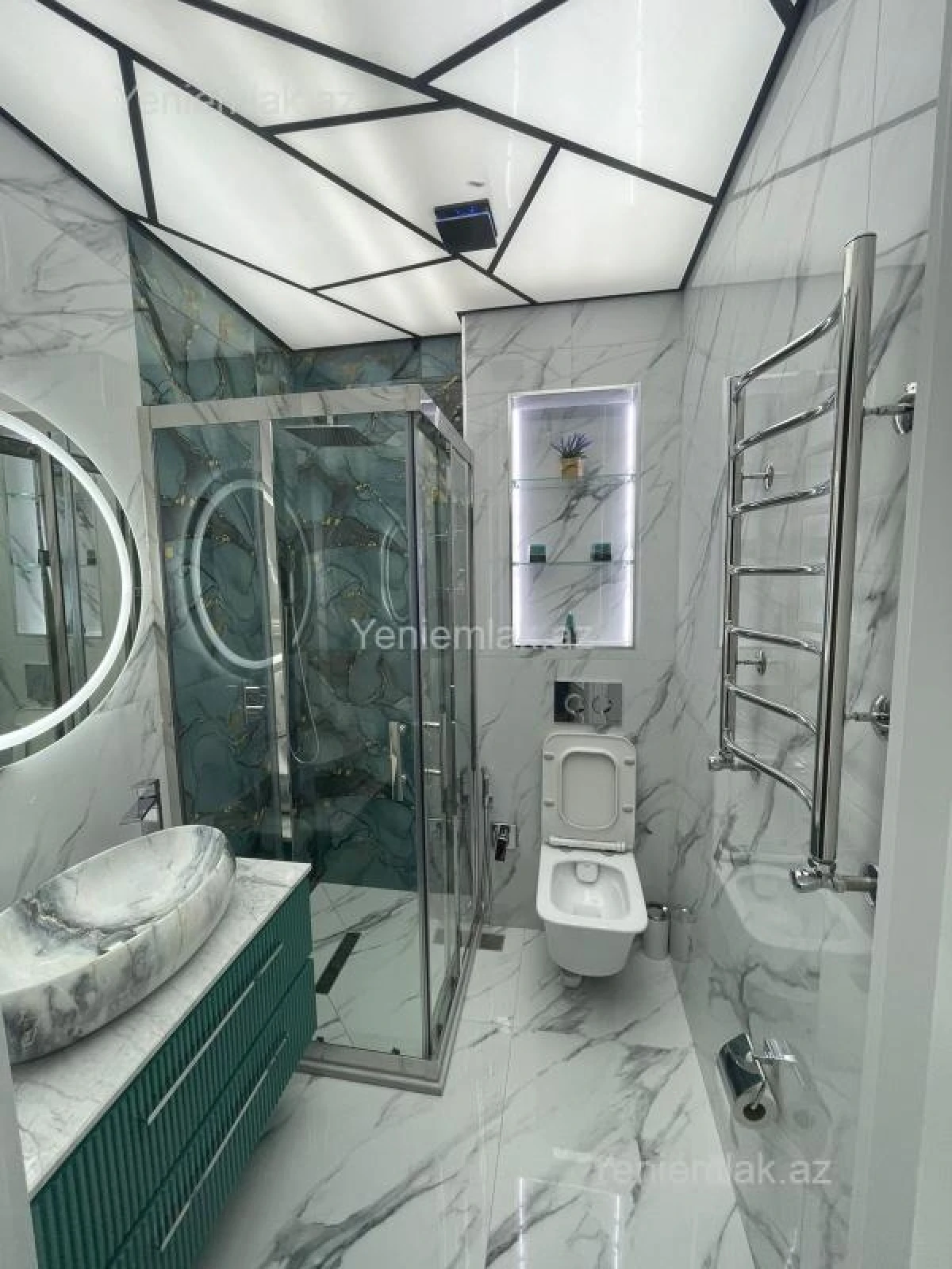 Satılır 3 otaqlı yeni tikili 130 m²