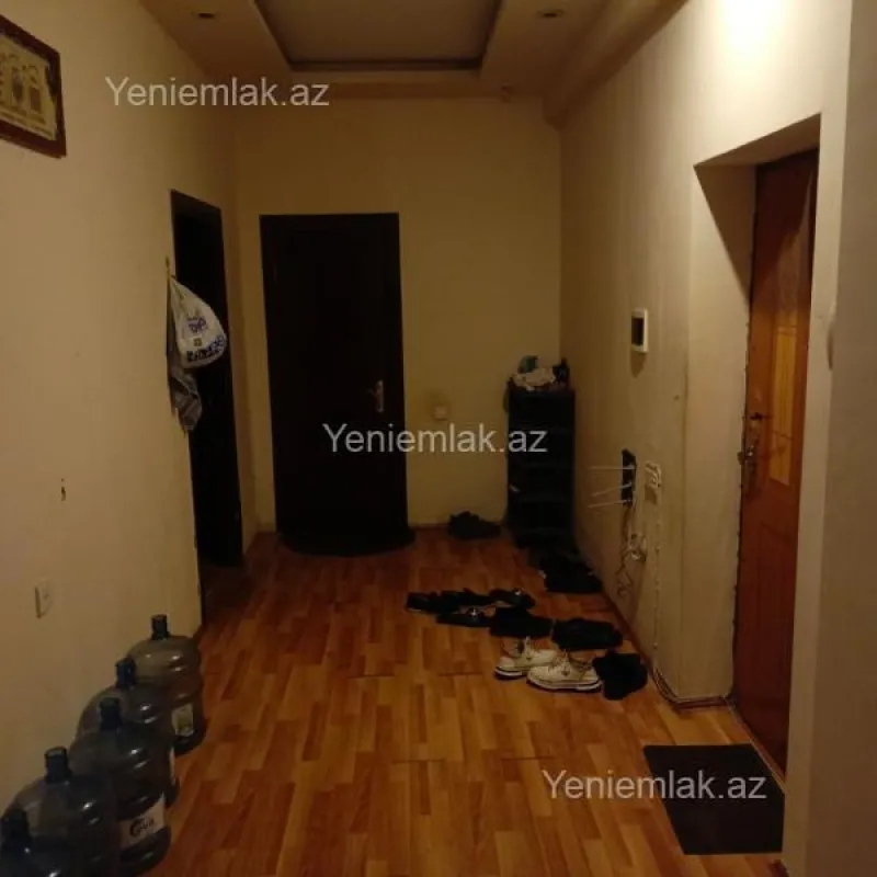 Satılır 3 otaqlı yeni tikili 125 m²