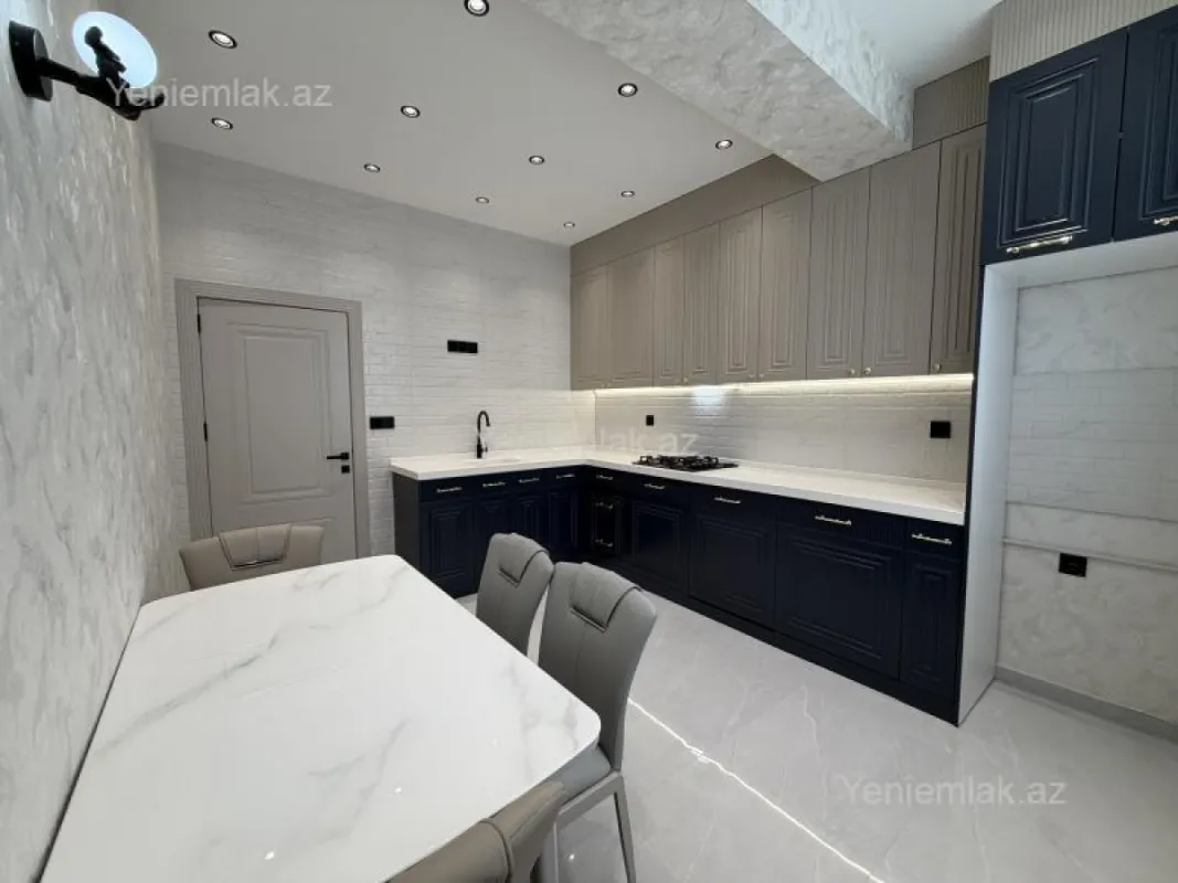 Satılır 2 otaqlı yeni tikili 80 m²