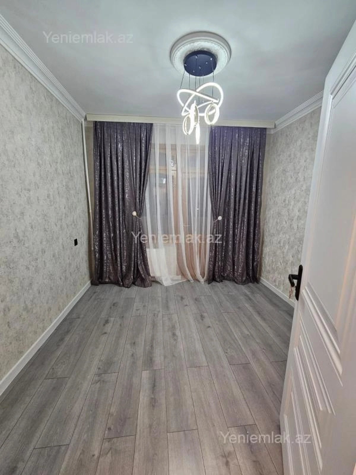 Satılır 3 otaqlı köhnə tikili 85 m²