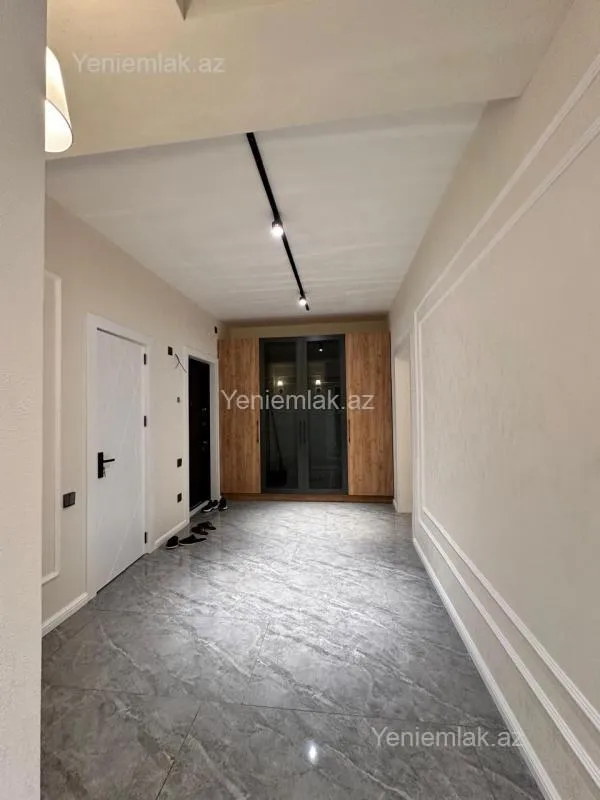 Satılır 3 otaqlı yeni tikili 110 m²
