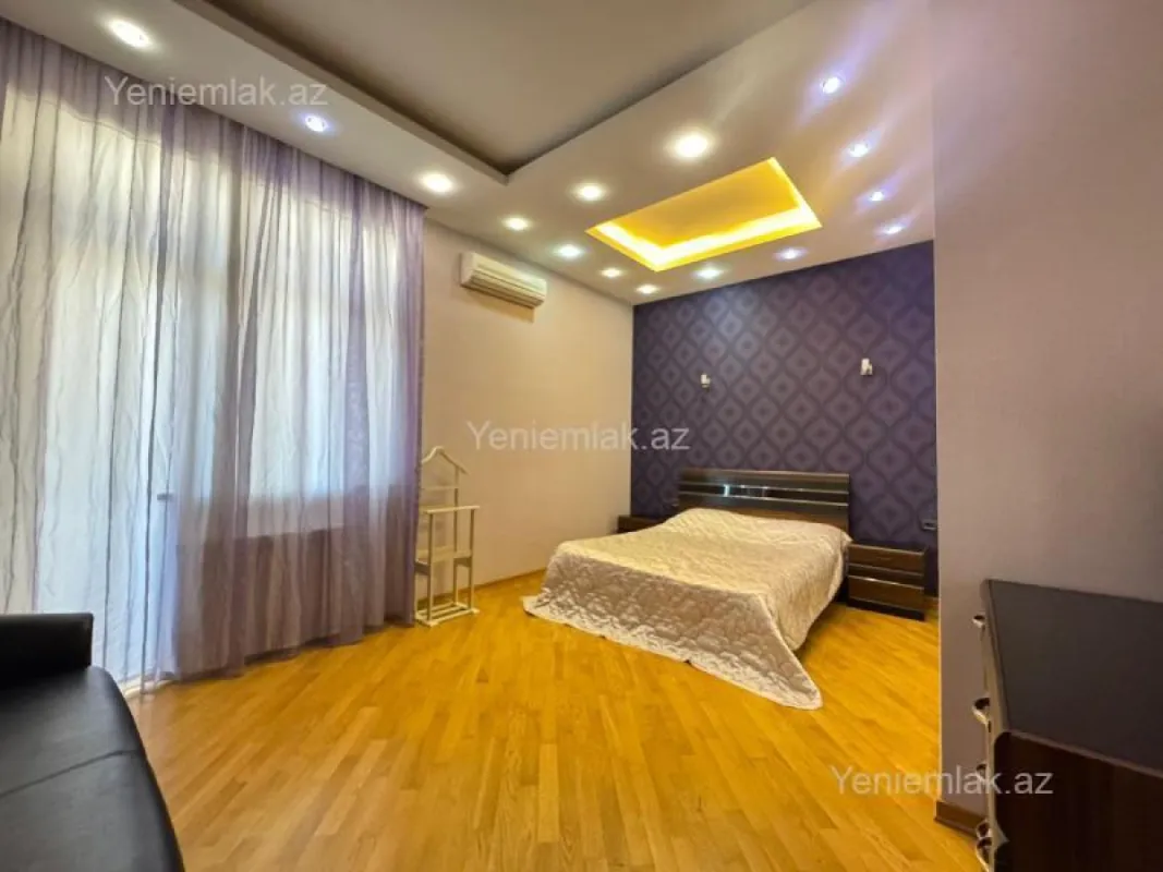 Satılır 3 otaqlı yeni tikili 110 m²