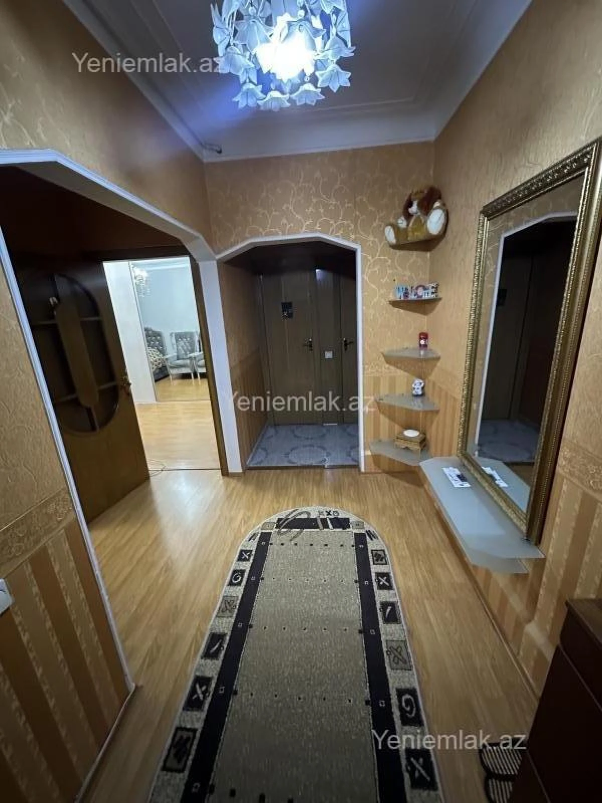 Satılır 2 otaqlı köhnə tikili 60 m²