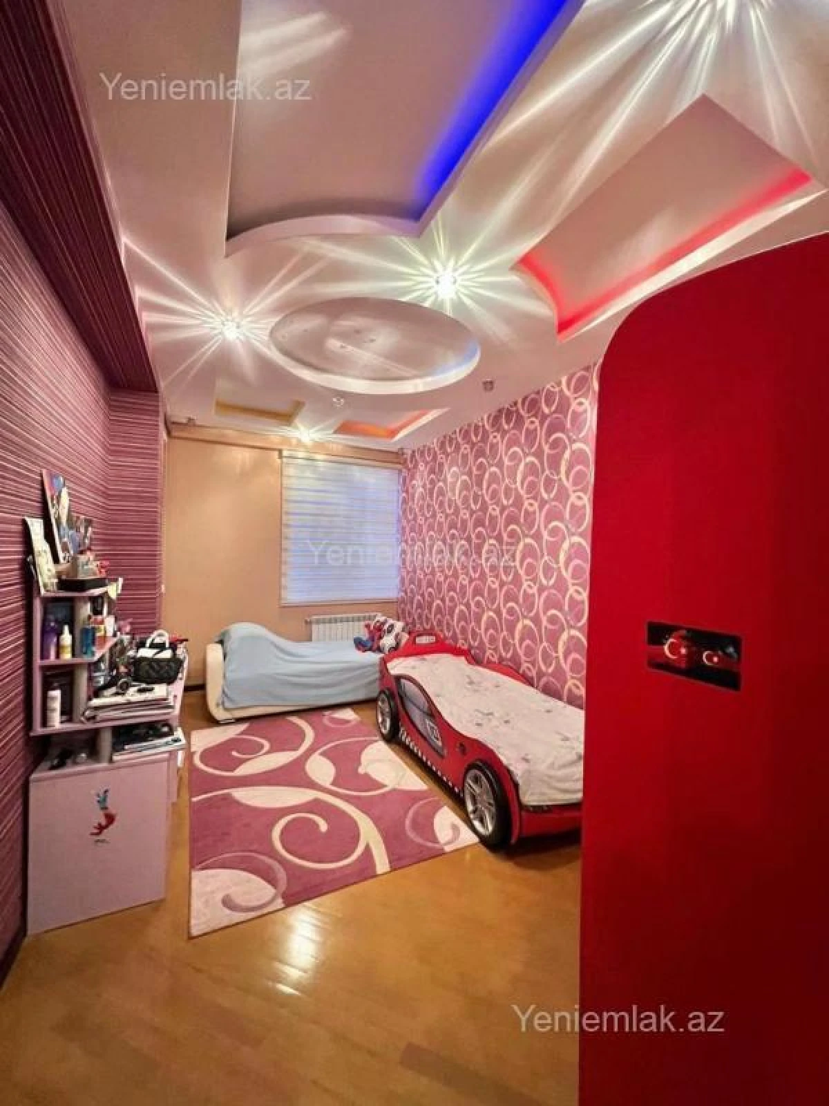 Satılır 3 otaqlı yeni tikili 140 m²