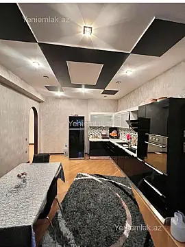 Satılır 3 otaqlı yeni tikili 140 m²