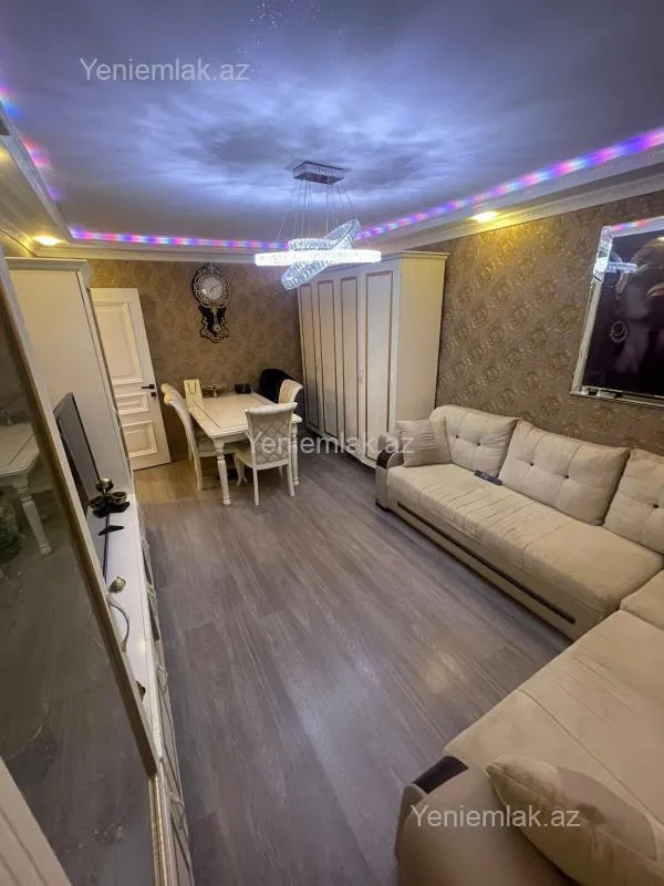 Satılır 1 otaqlı köhnə tikili 36 m²