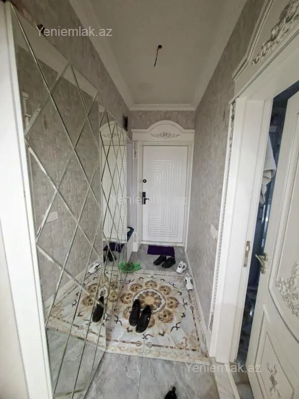 Satılır 2 otaqlı köhnə tikili 50 m²