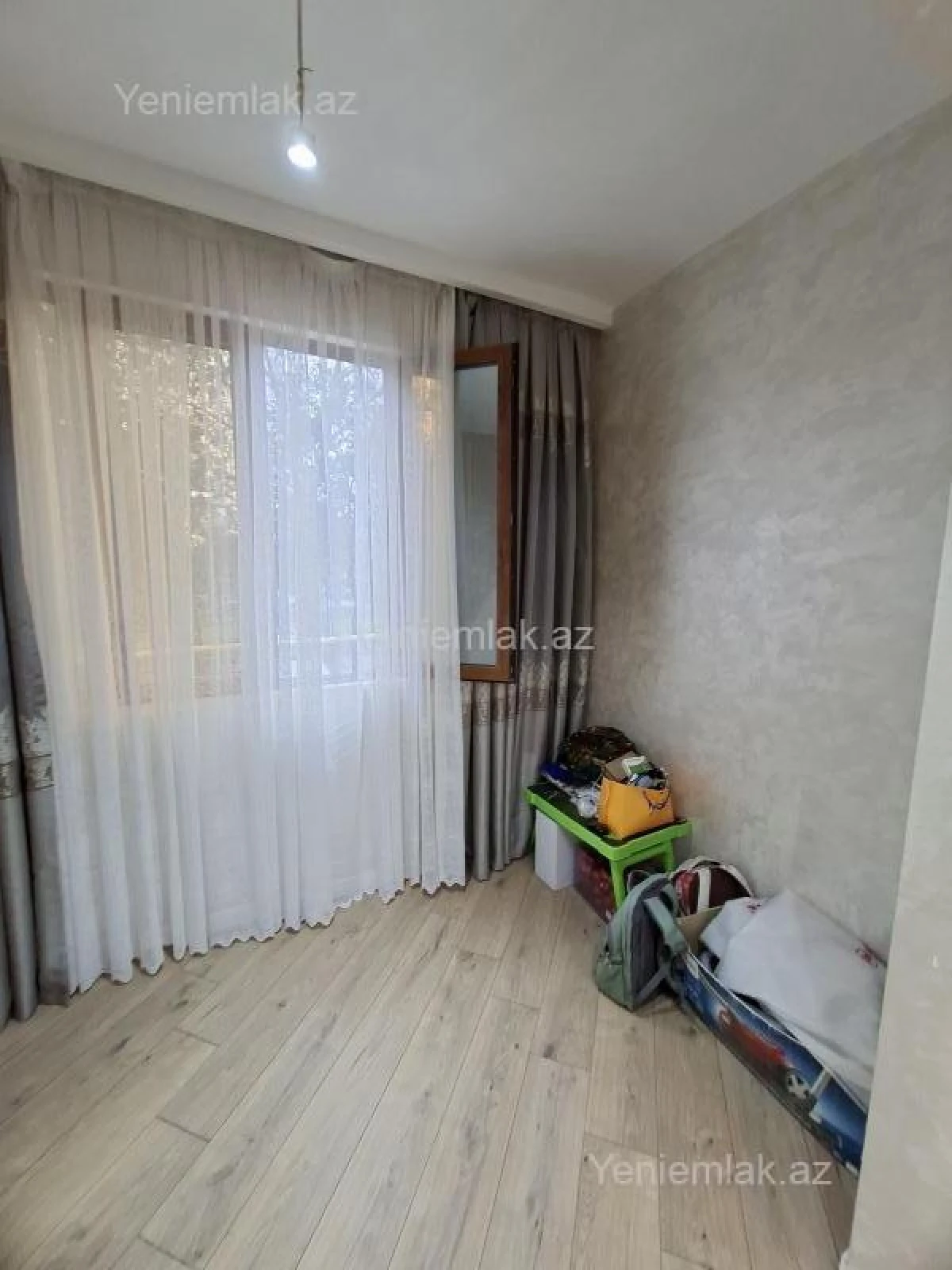 Satılır 2 otaqlı köhnə tikili 50 m²