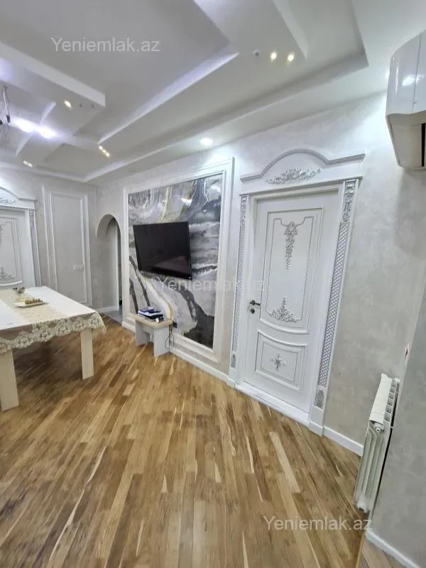 Satılır 2 otaqlı köhnə tikili 50 m²