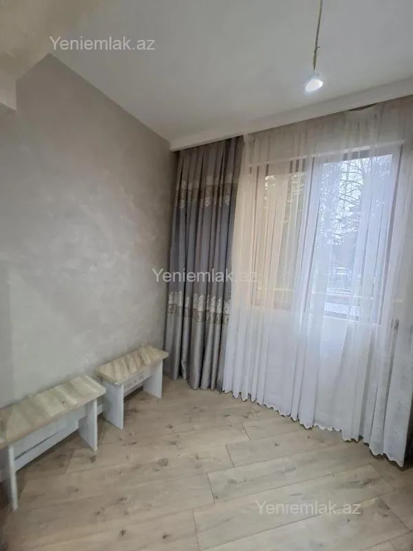 Satılır 2 otaqlı köhnə tikili 50 m²
