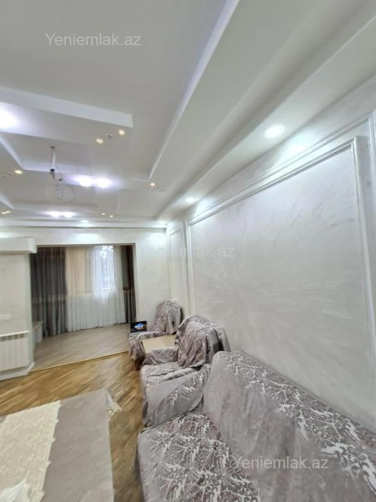 Satılır 2 otaqlı köhnə tikili 50 m²