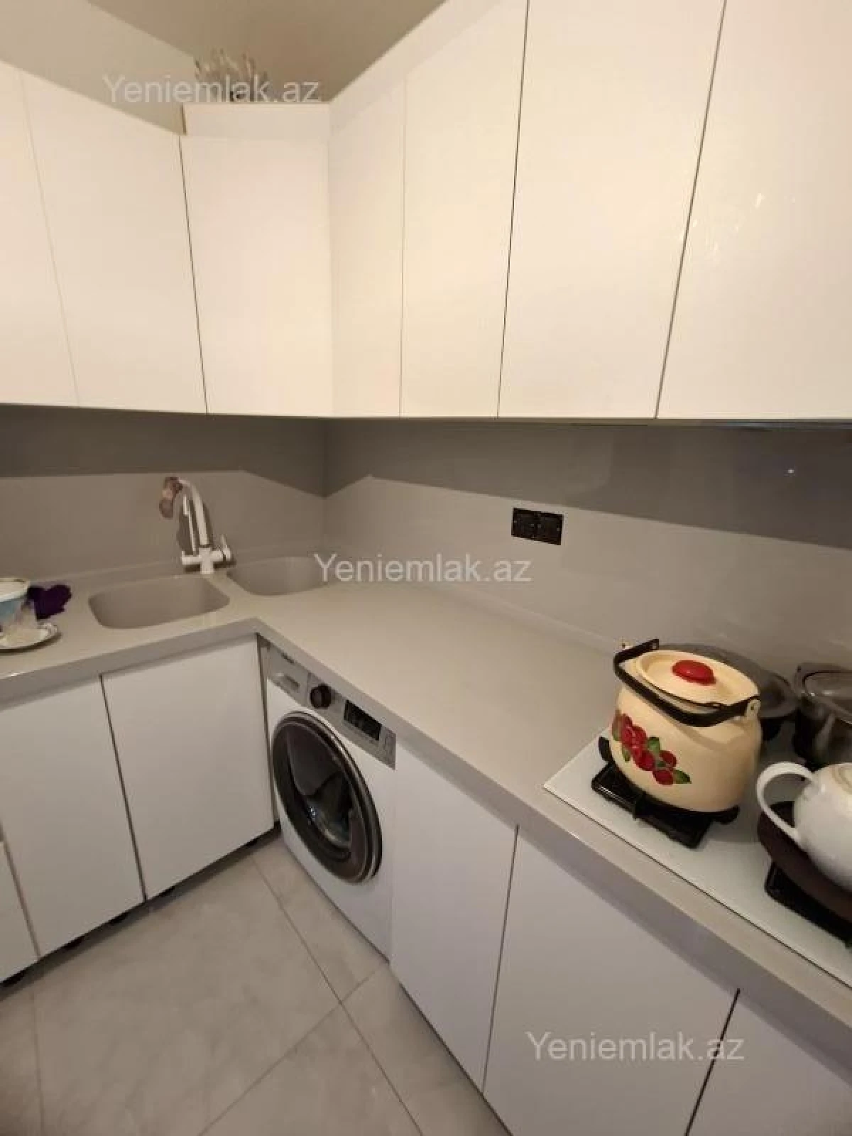 Satılır 2 otaqlı köhnə tikili 50 m²