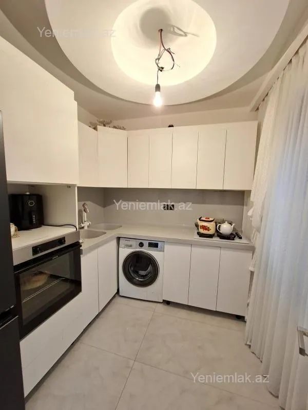 Satılır 2 otaqlı köhnə tikili 50 m²