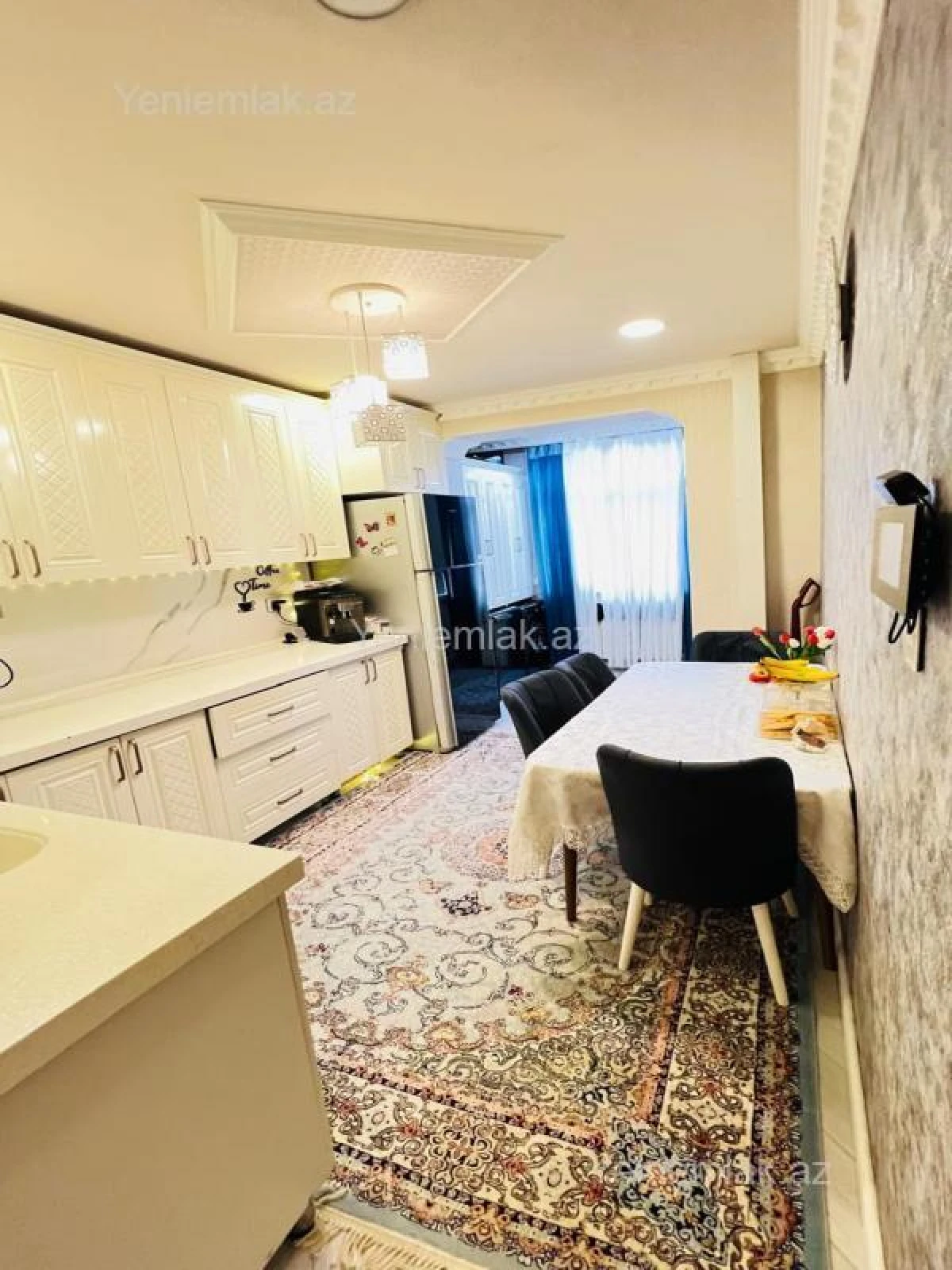 Satılır 3 otaqlı köhnə tikili 100 m²