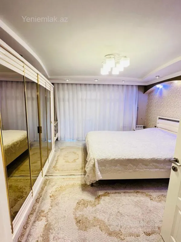 Satılır 3 otaqlı köhnə tikili 100 m²