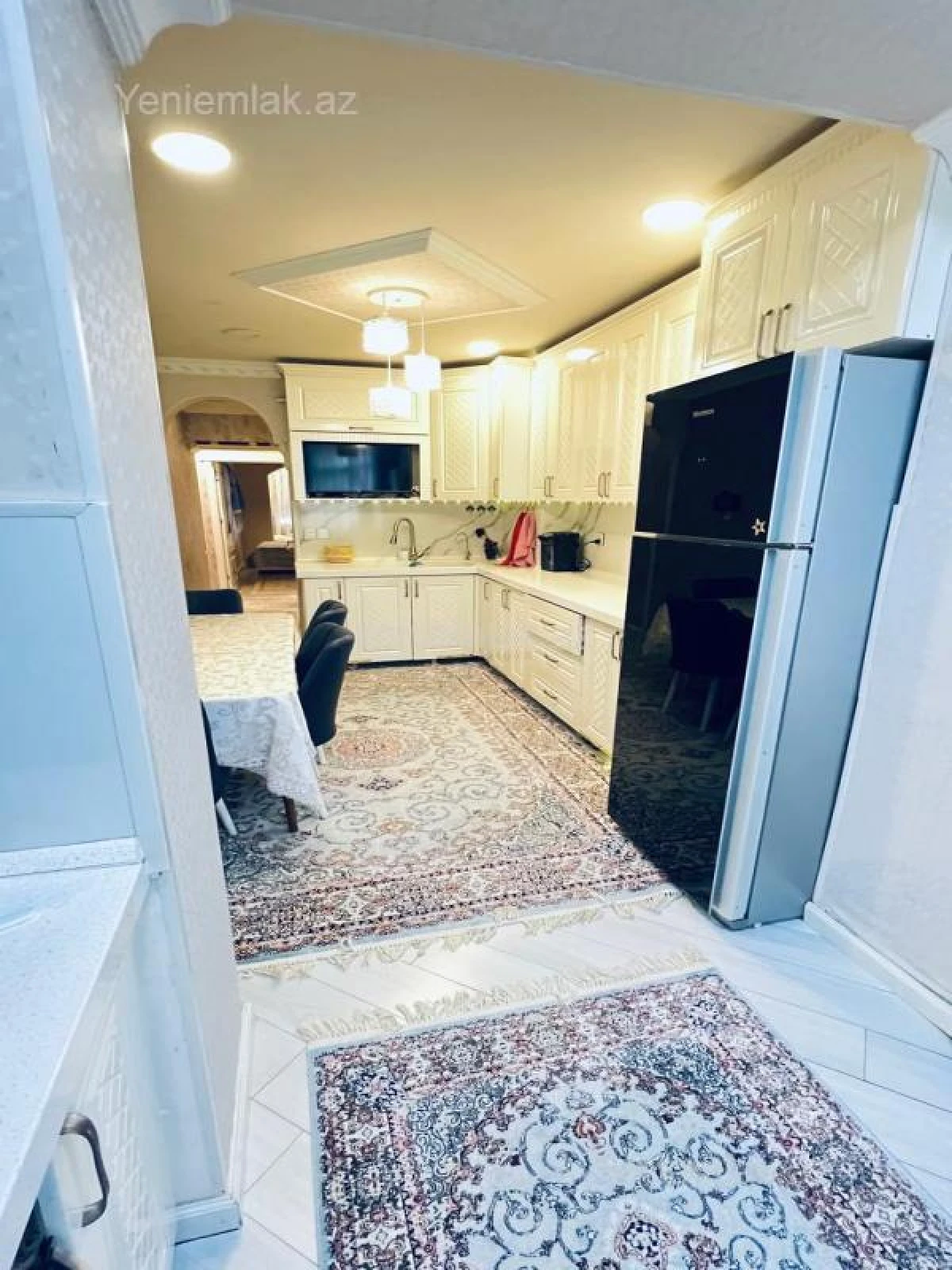 Satılır 3 otaqlı köhnə tikili 100 m²