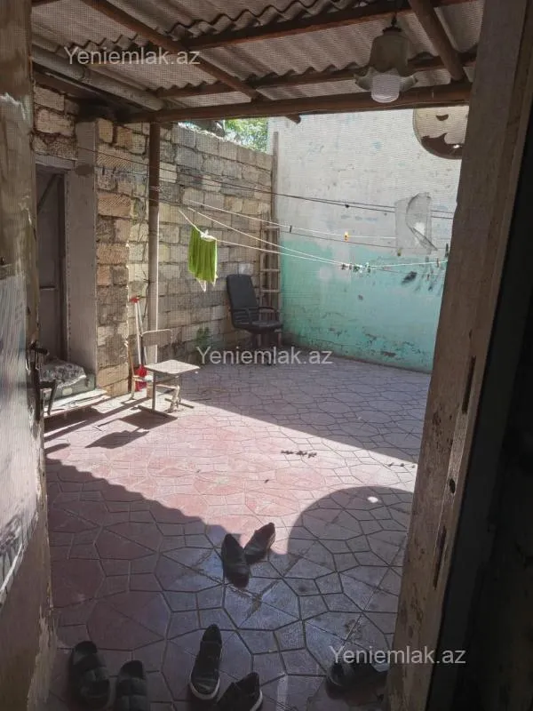 Satılır 3 otaqlı köhnə tikili 70 m²