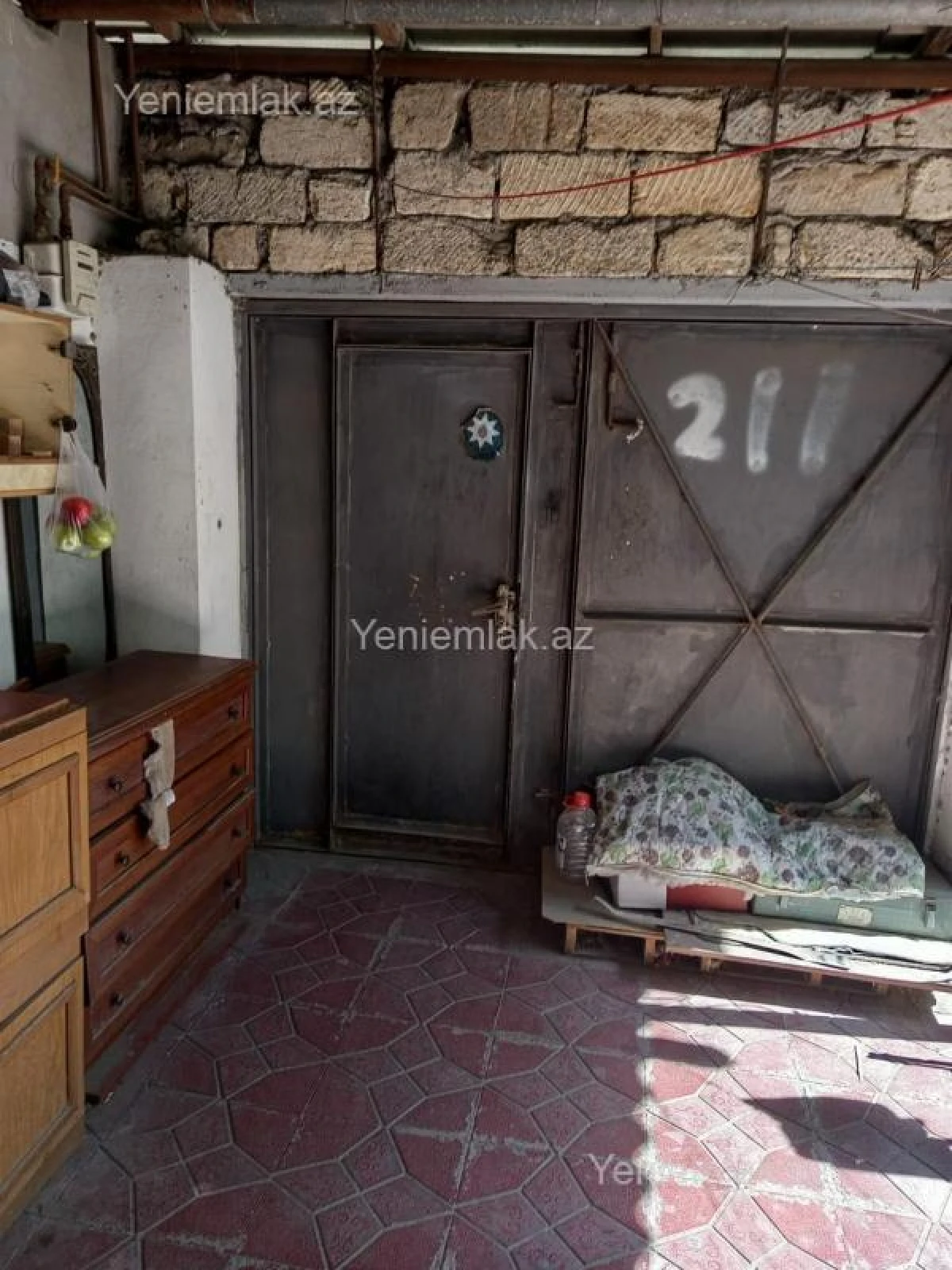 Satılır 3 otaqlı köhnə tikili 70 m²