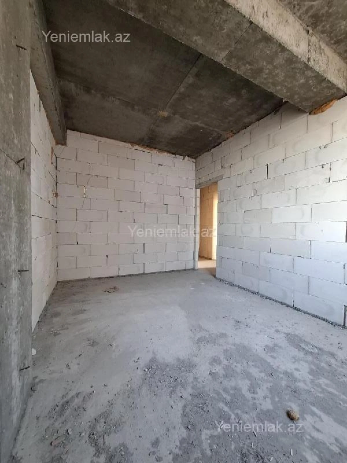 Satılır 3 otaqlı yeni tikili 98.5 m²