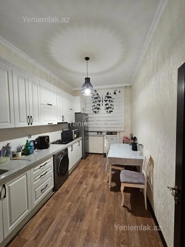 Satılır 3 otaqlı yeni tikili 87 m²