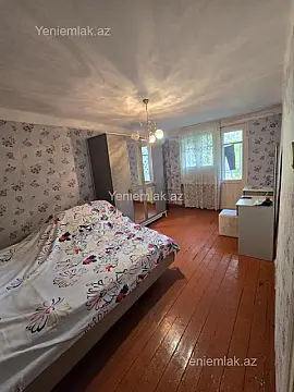 Satılır 1 otaqlı köhnə tikili 32 m²