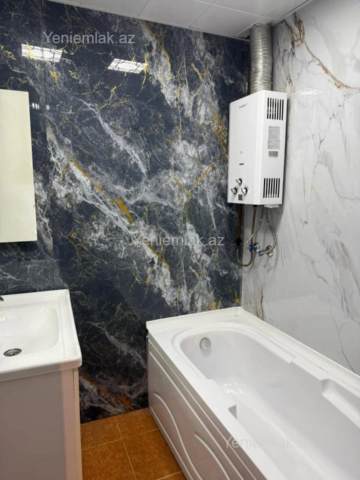 Satılır 2 otaqlı köhnə tikili 60 m²