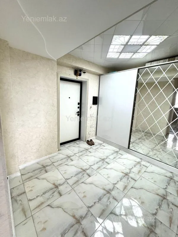 Satılır 2 otaqlı yeni tikili 110 m²