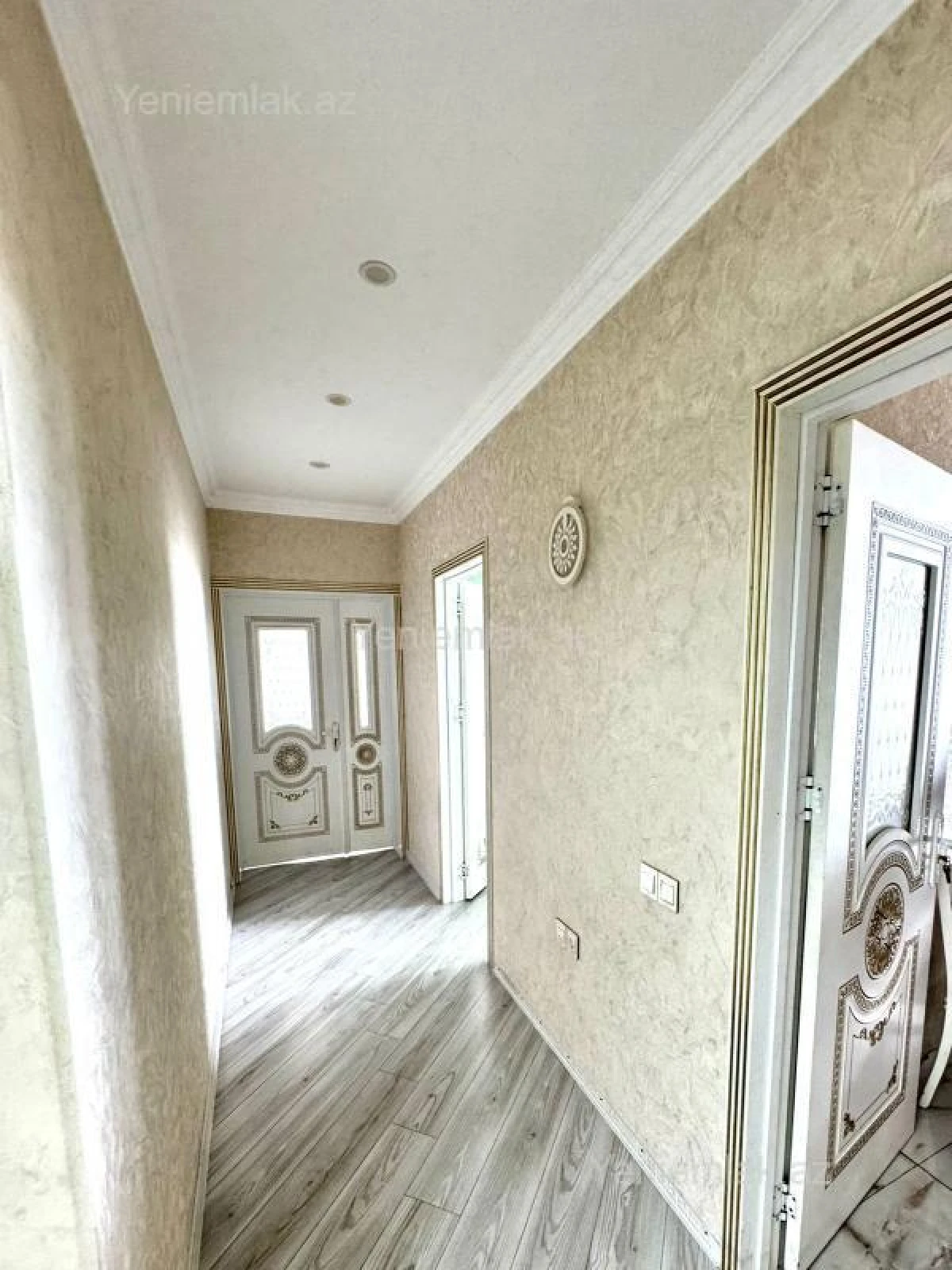 Satılır 2 otaqlı yeni tikili 110 m²