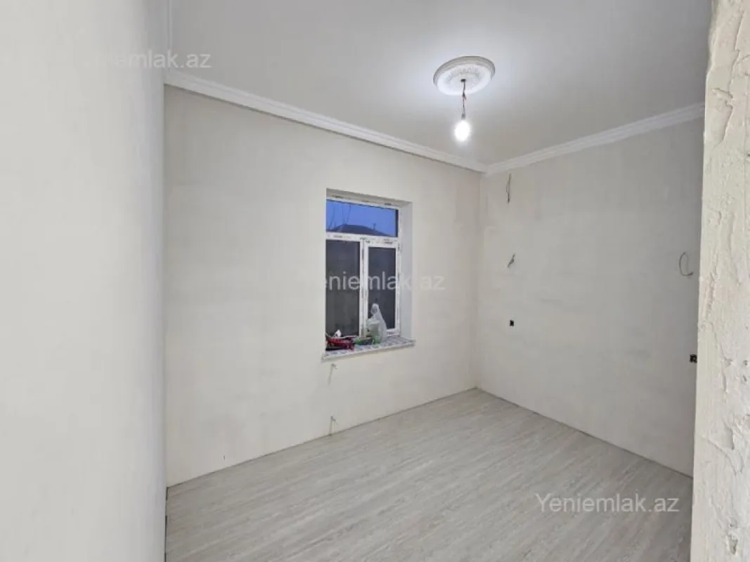 Satılır 4 otaqlı həyət evi 150 m²