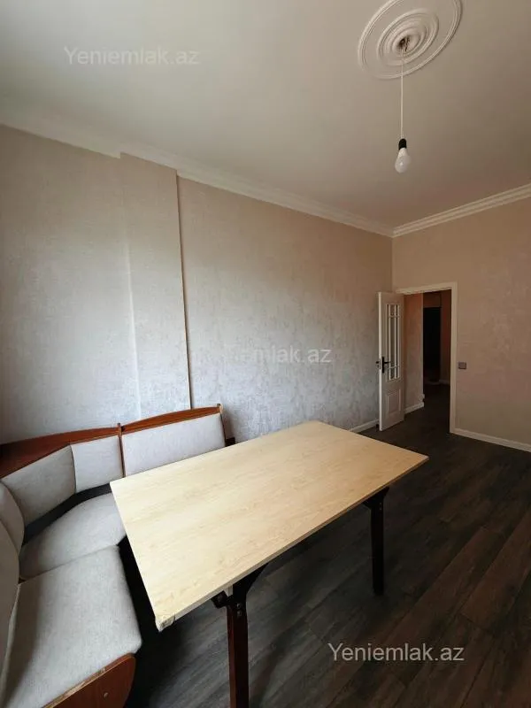 Satılır 3 otaqlı yeni tikili 110 m²