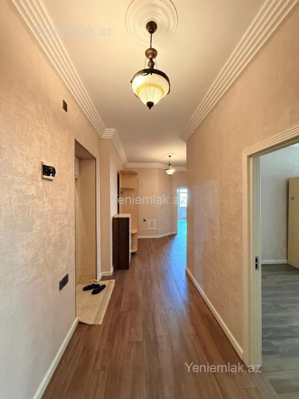 Satılır 3 otaqlı yeni tikili 110 m²