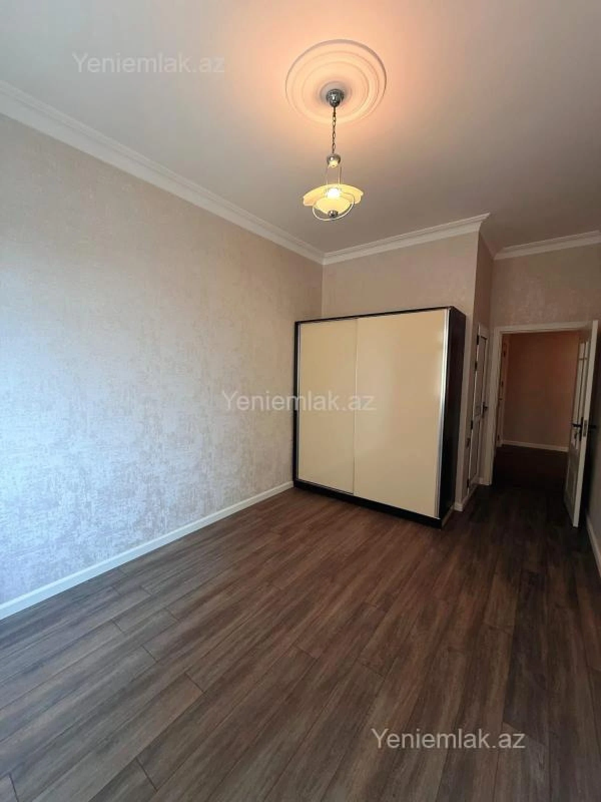 Satılır 3 otaqlı yeni tikili 110 m²