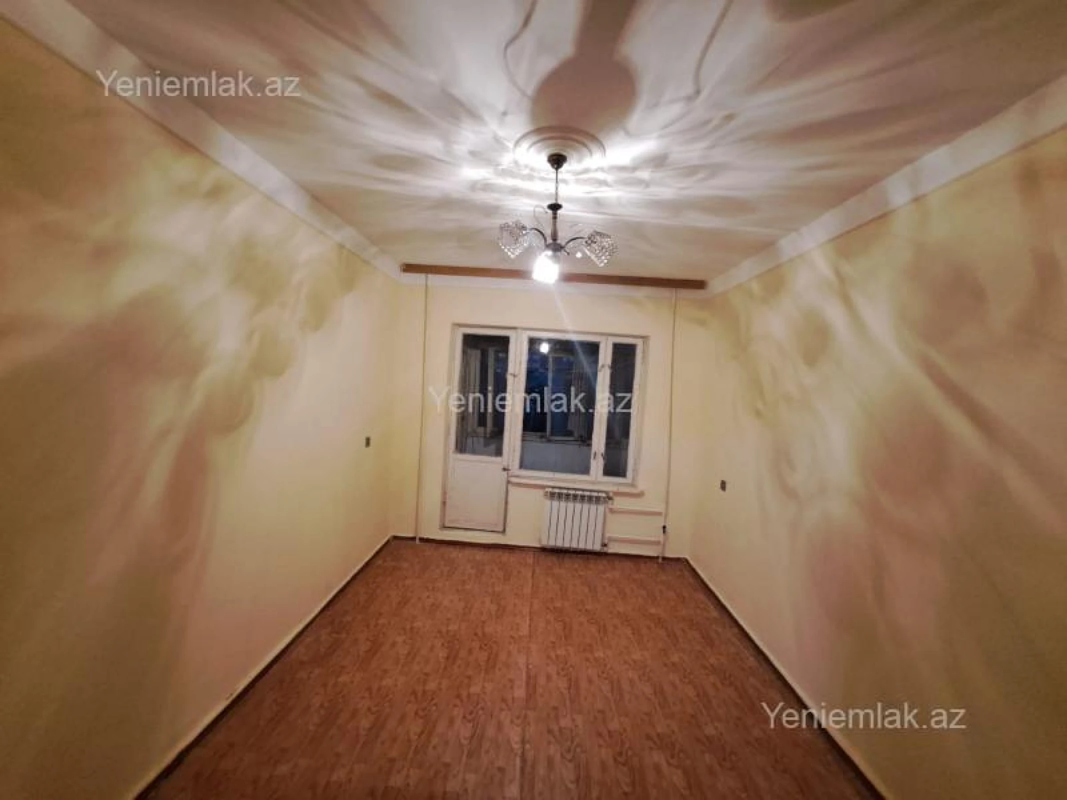 Satılır 2 otaqlı köhnə tikili 70 m²