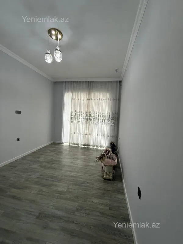 Satılır 5 otaqlı həyət evi 142 m²