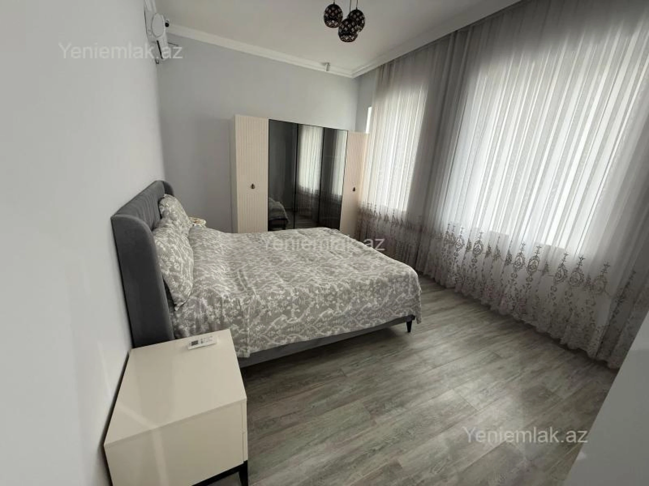 Satılır 5 otaqlı həyət evi 142 m²