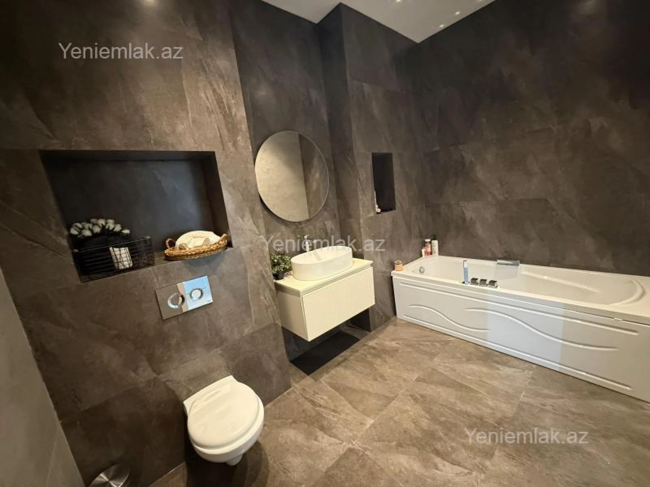 Satılır 5 otaqlı həyət evi 142 m²