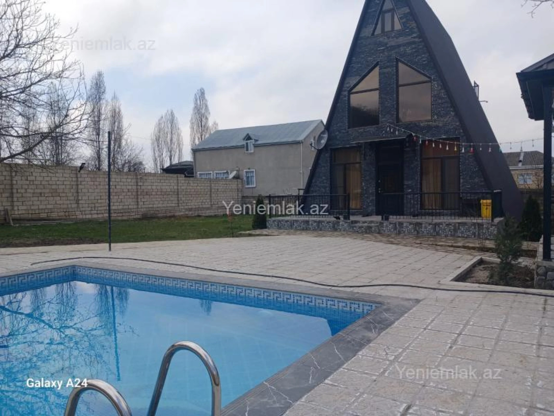 Satılır 6 otaqlı həyət evi 170 m²