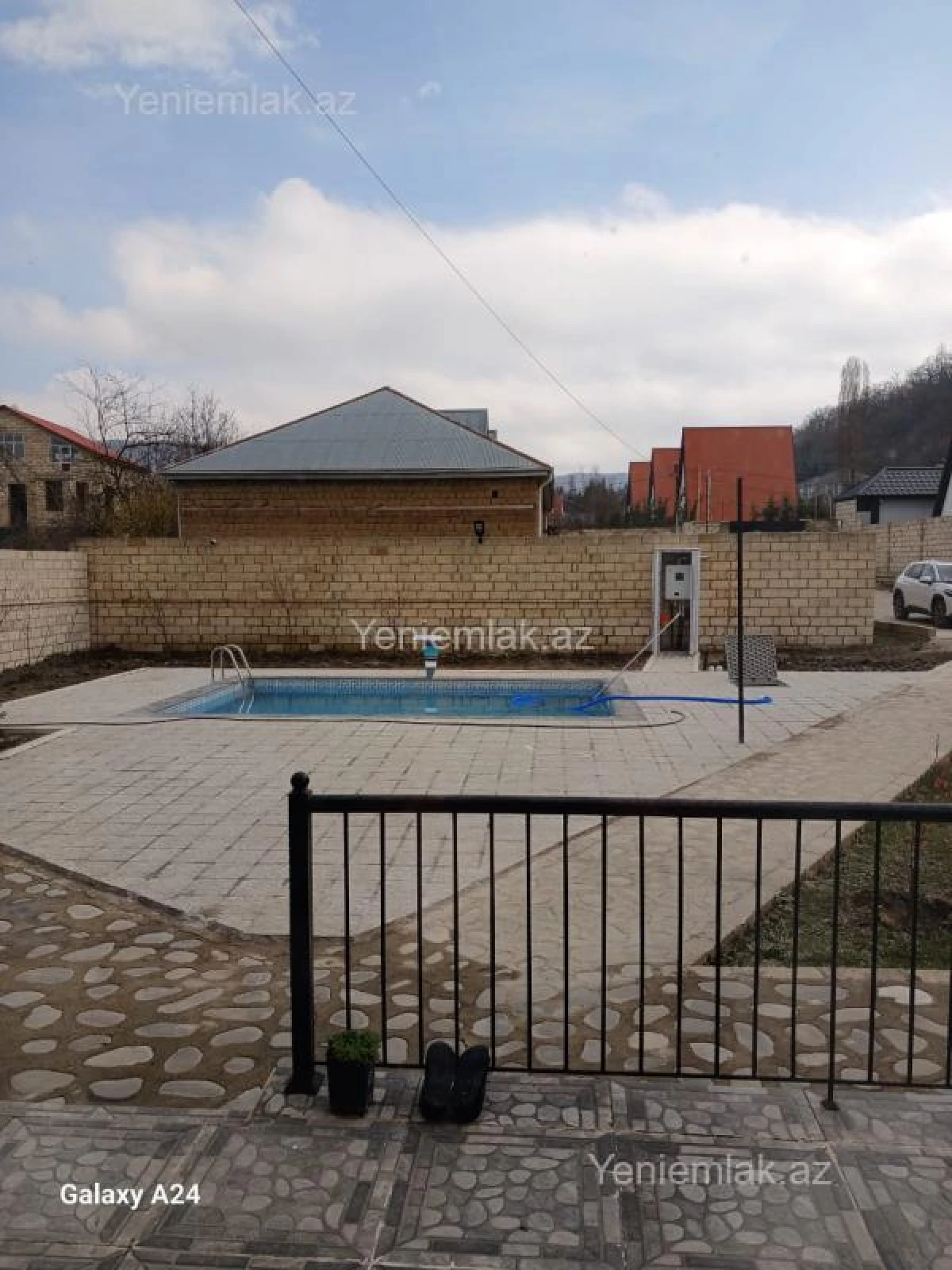 Satılır 6 otaqlı həyət evi 170 m²