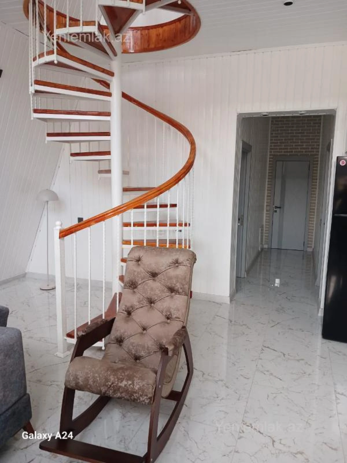 Satılır 6 otaqlı həyət evi 170 m²