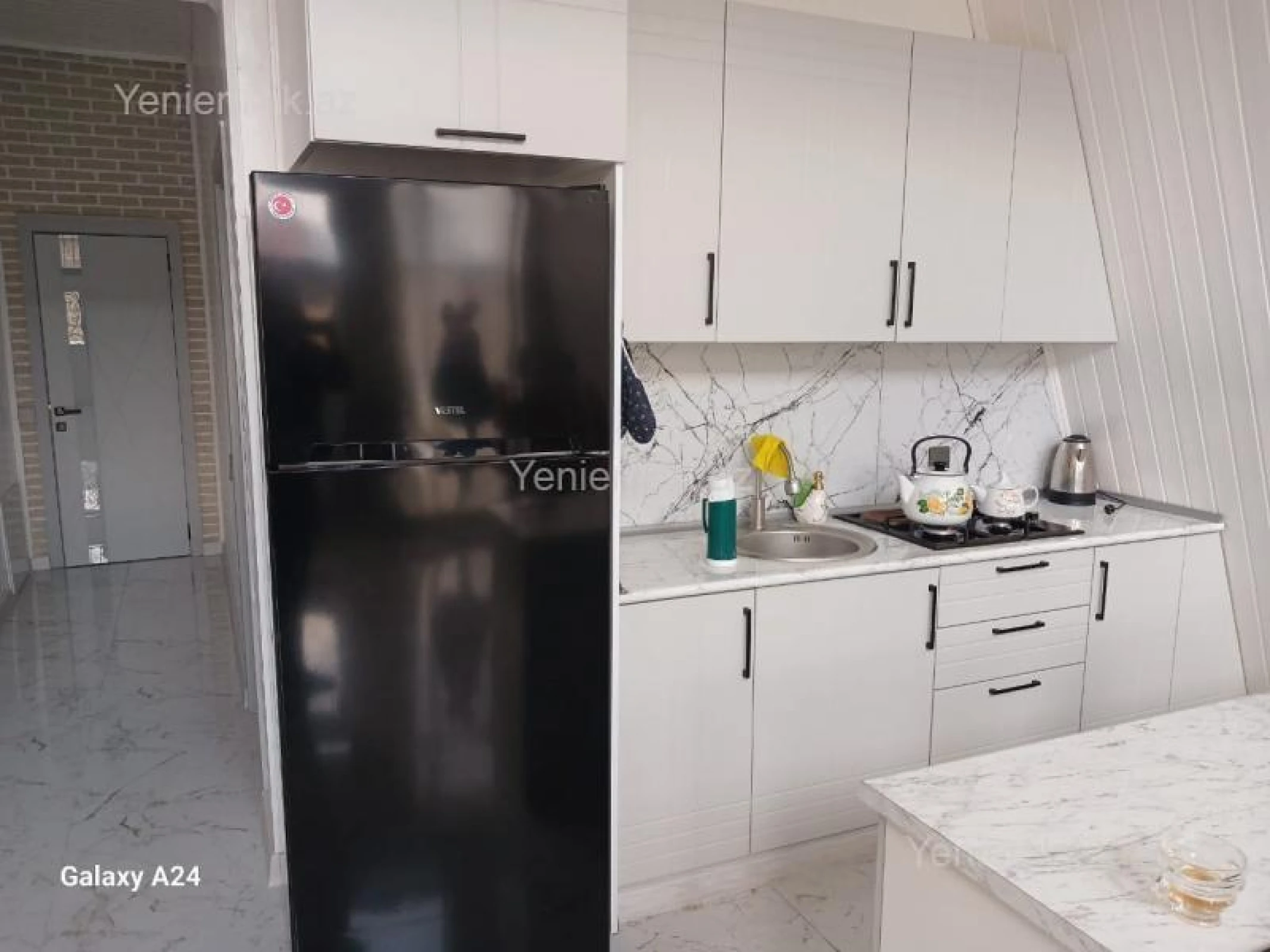 Satılır 6 otaqlı həyət evi 170 m²