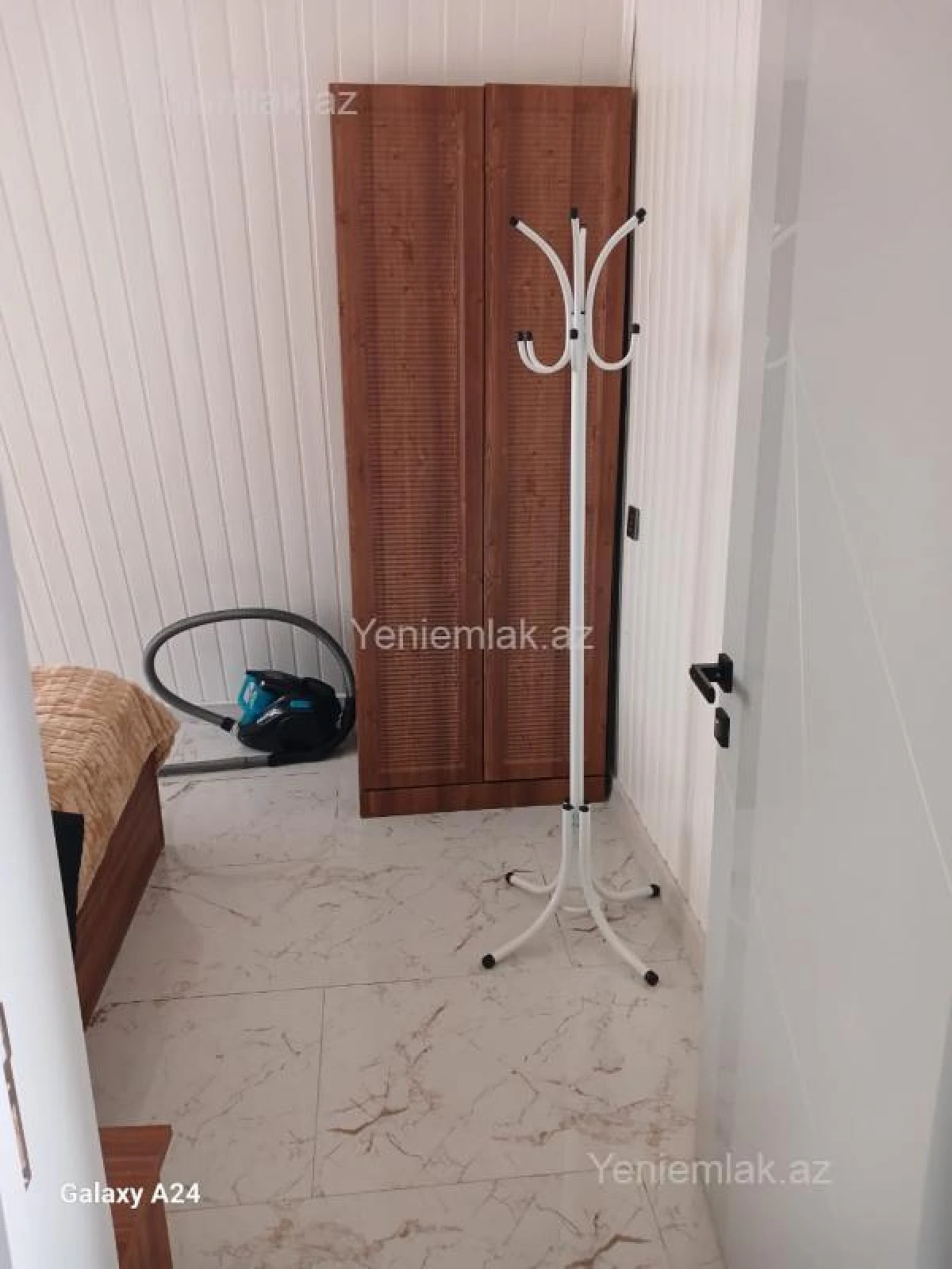 Satılır 6 otaqlı həyət evi 170 m²