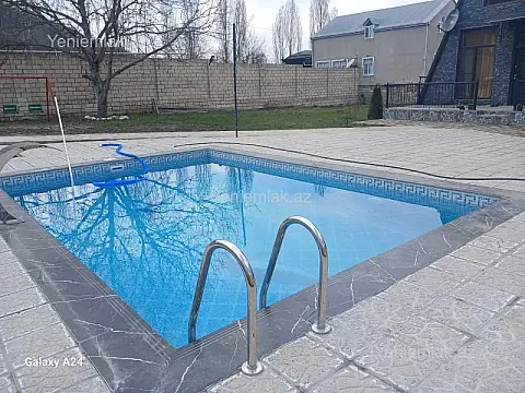 Satılır 6 otaqlı həyət evi 170 m²