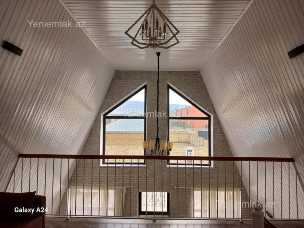 Satılır 6 otaqlı həyət evi 170 m²