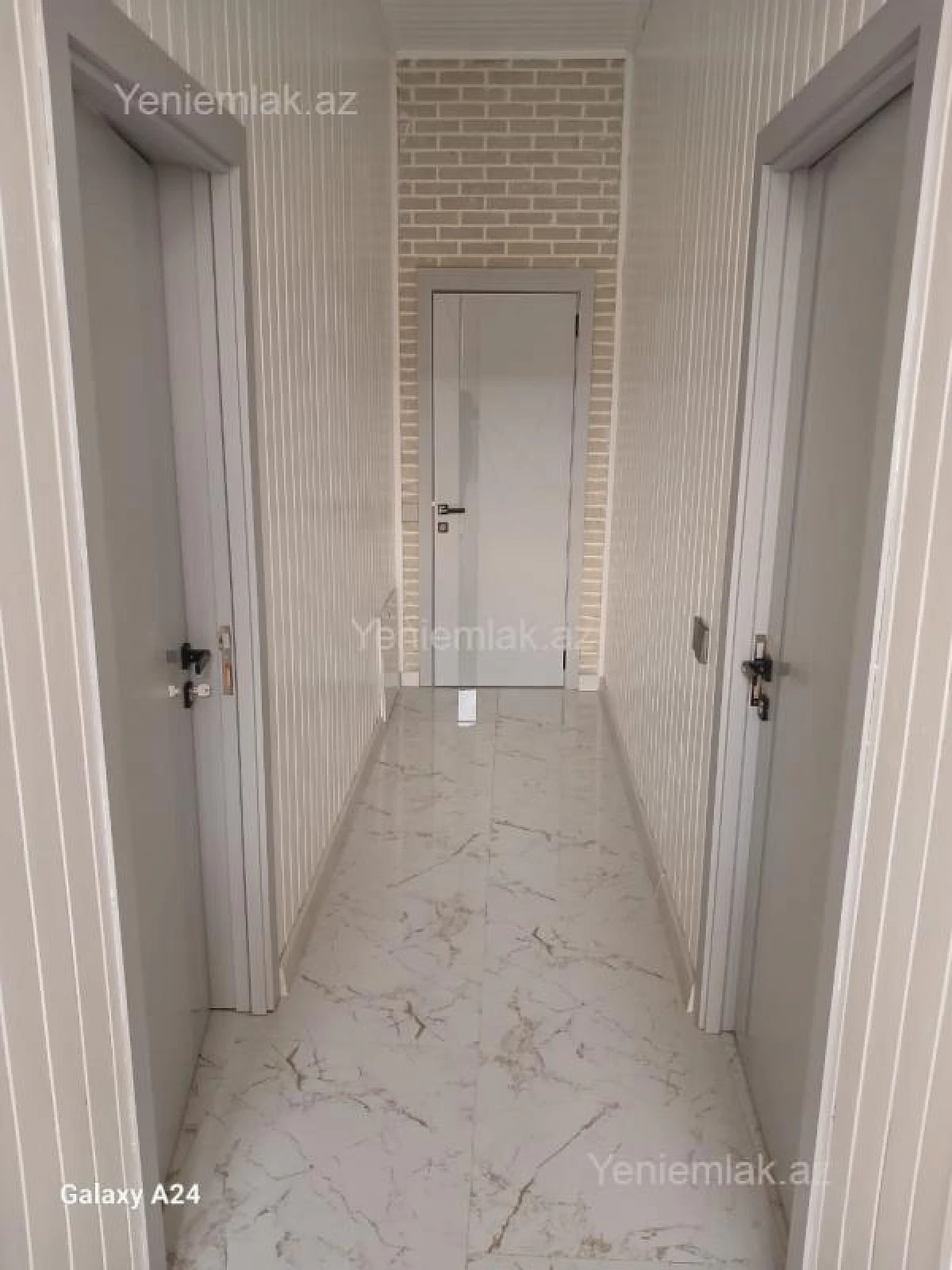 Satılır 6 otaqlı həyət evi 170 m²