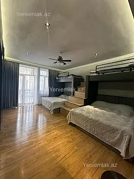 Satılır 3 otaqlı köhnə tikili 125 m²