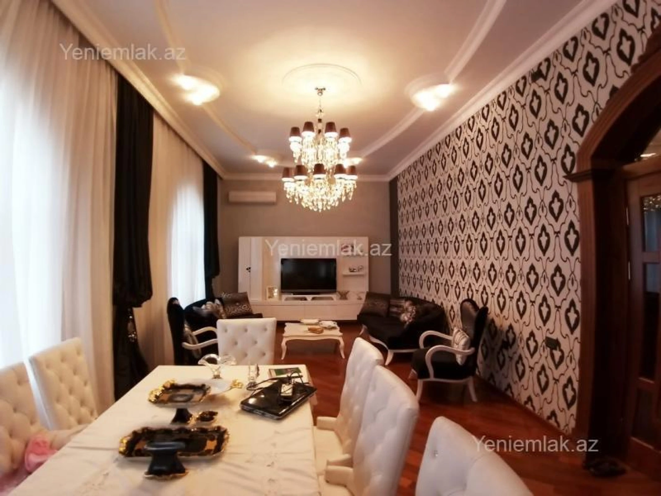 Satılır 5 otaqlı həyət evi 500 m²