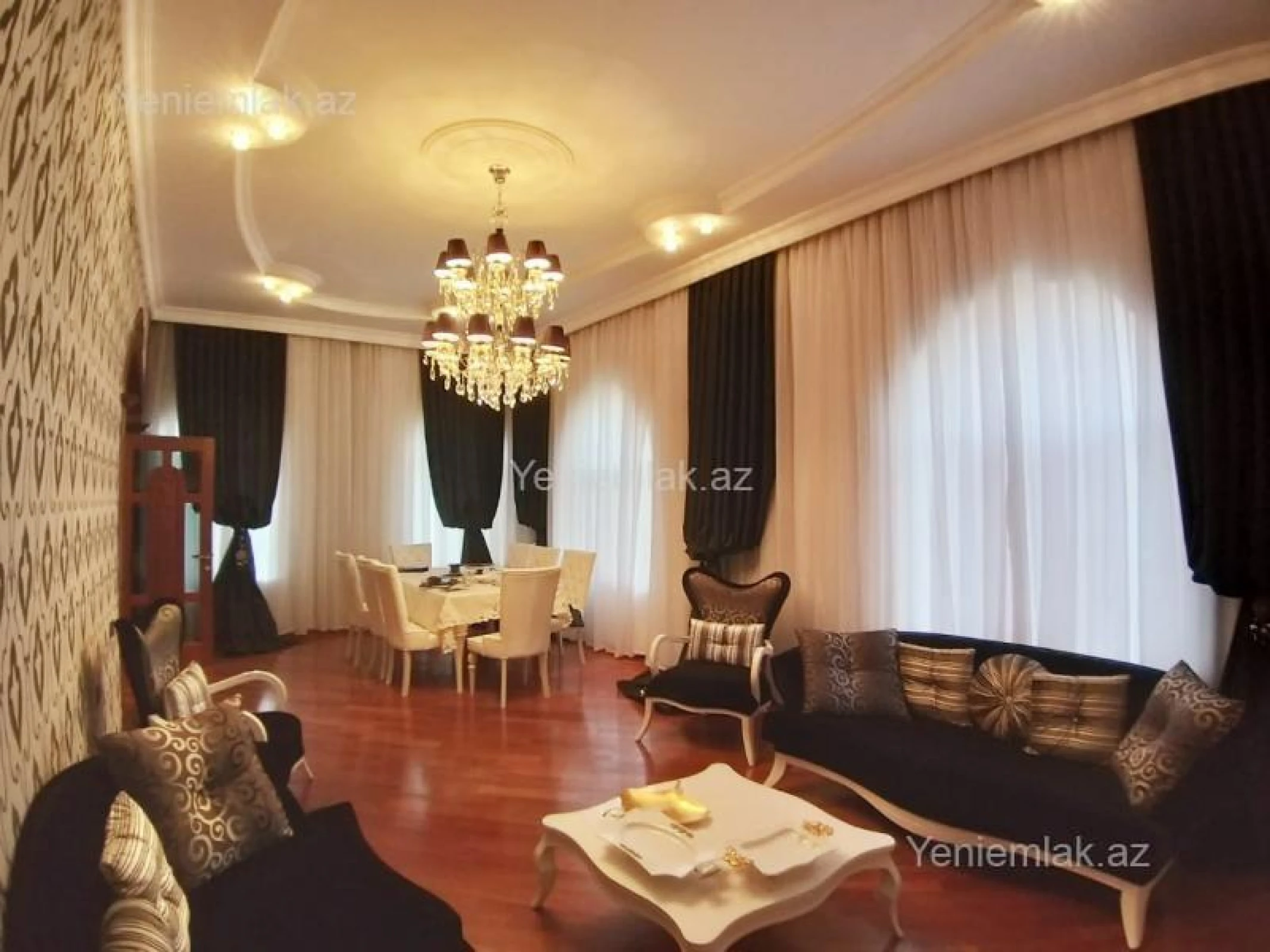 Satılır 5 otaqlı həyət evi 500 m²