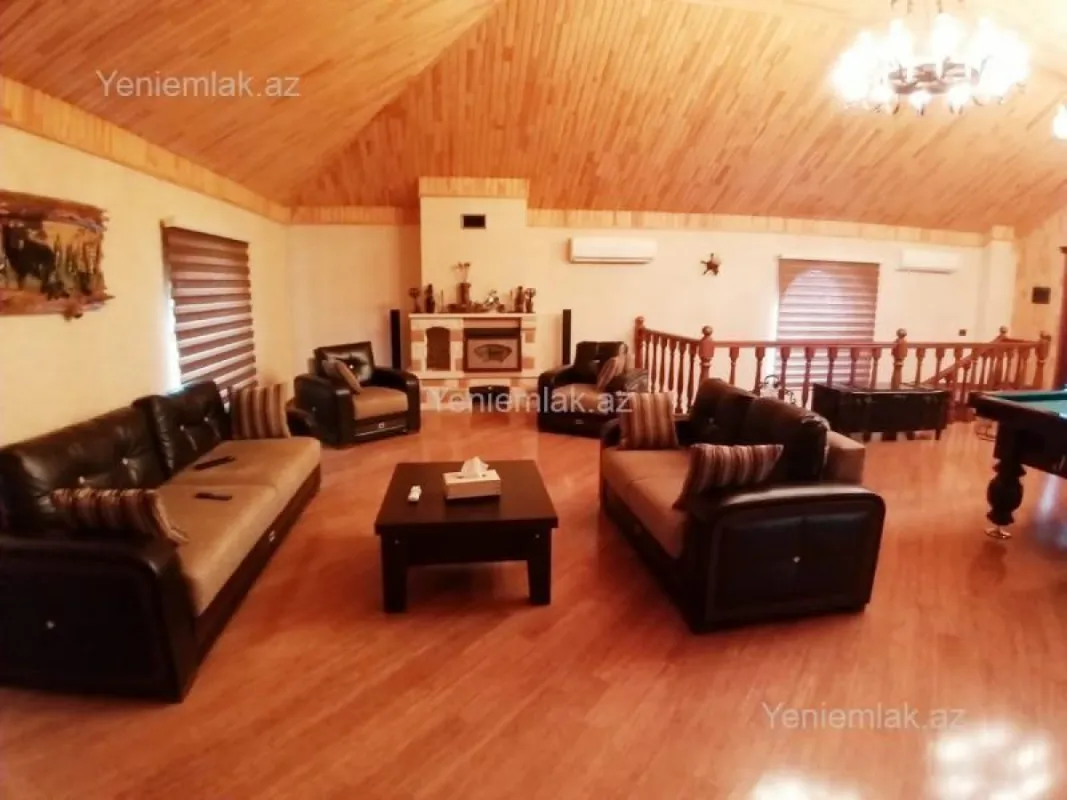 Satılır 5 otaqlı həyət evi 500 m²